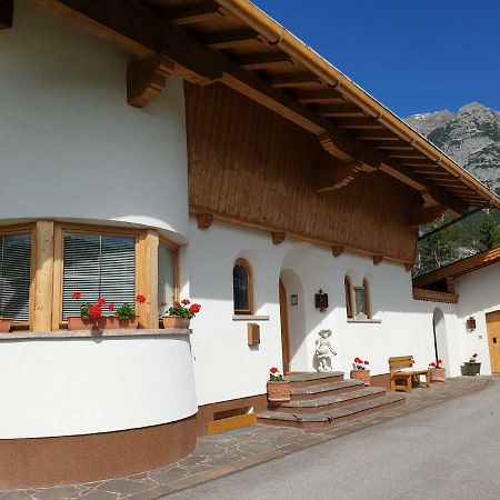 Apartamento Haus Schiefer Leutasch Exterior foto
